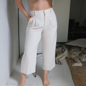 Aritzia effortless cropped